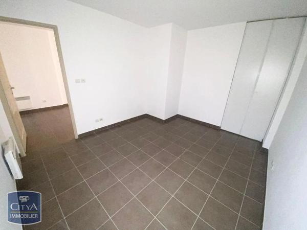 Appartement à louer 2 pièces 39.25m² La Seyne-sur-Mer (83500)