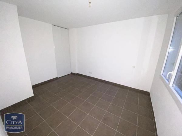 Appartement à louer 2 pièces 39.25m² La Seyne-sur-Mer (83500)