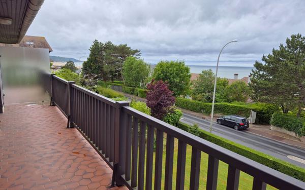 Appartement à vendre    2 pièces • 43 m2 Benerville-sur-Mer