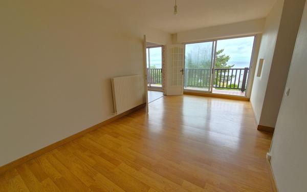 Appartement à vendre    2 pièces • 43 m2 Benerville-sur-Mer