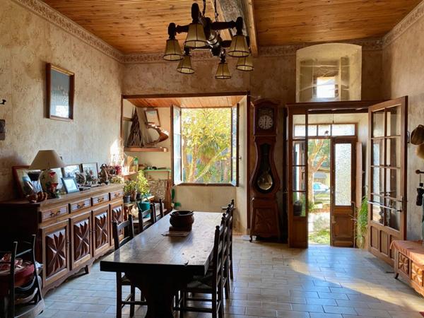 Dpt Gers (32), à vendre BASSOUES maison P7 de 200 m² - Terrain de 1 525,00 m²