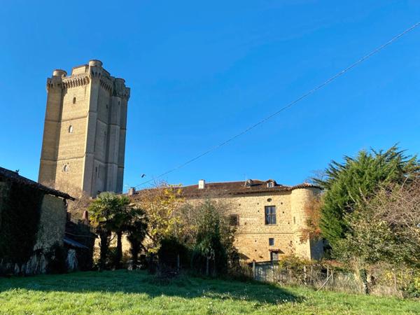 Dpt Gers (32), à vendre BASSOUES maison P7 de 200 m² - Terrain de 1 525,00 m²