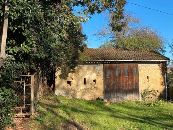Dpt Gers (32), à vendre BASSOUES maison P7 de 200 m² - Terrain de 1 525,00 m²