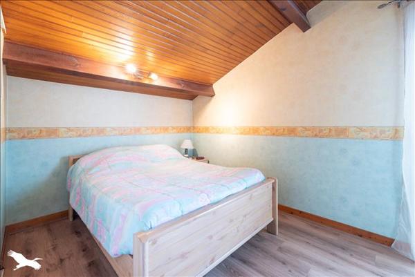 Maison à vendre 365 000 € Saint-Pierre-du-Mont 7 p 179 m² DPE D