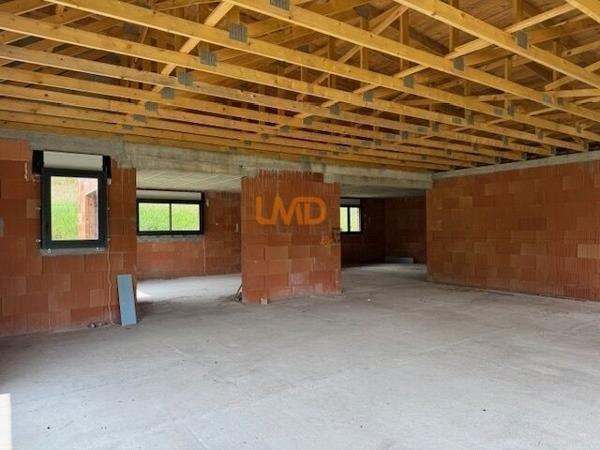 Maison neuve à terminer