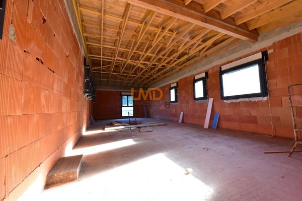 Maison neuve à terminer