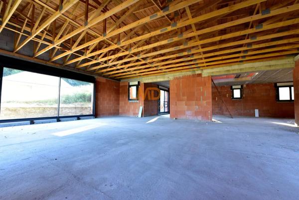 Maison neuve à terminer