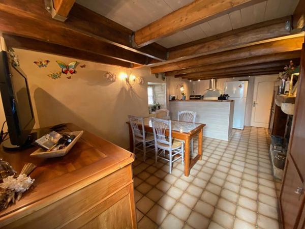 EXCLUSIVITÉ Maison  dans le centre ville de Mornac Sur Seudre 55 m2