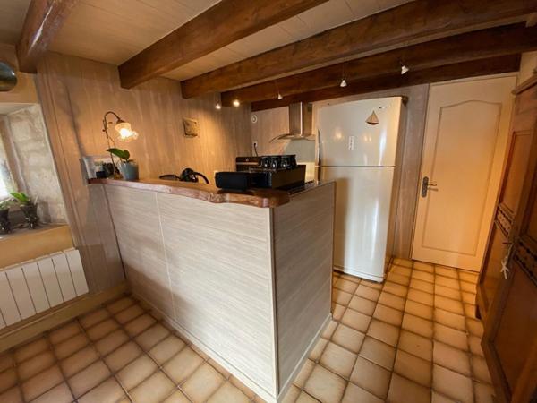 EXCLUSIVITÉ Maison  dans le centre ville de Mornac Sur Seudre 55 m2