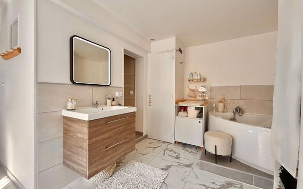 Maison à vendre    3 pièces •  Chenôve