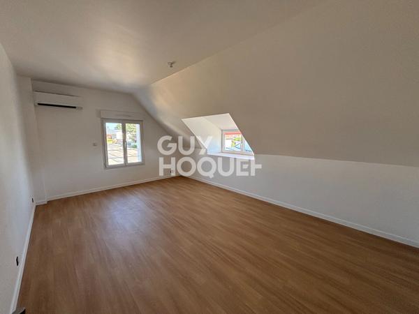 À louer : Très beau Duplex 3 pièces de 85 m²  refait à neuf à Bourg-Achard avec jardin