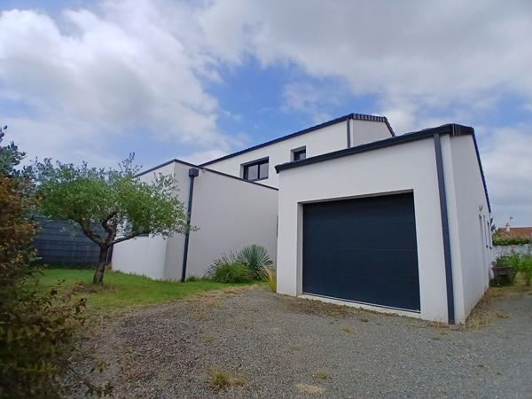 Maison Saint Philbert De Grand Lieu 4 pièce(s) 105 m2