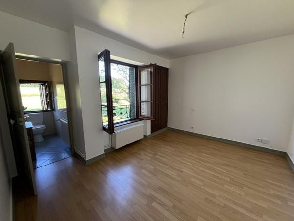 Maison à vendre 213 000 € Saint-Yrieix-la-Perche 7 p 189 m² DPE E