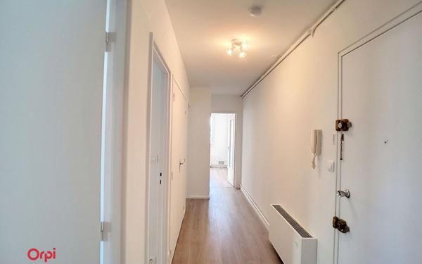 Appartement à louer    3 pièces • 64,79 m2 Rezé