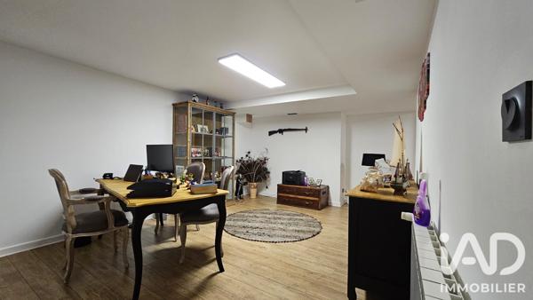 Maison à vendre 8 pièces 261 m² Le Vaumain