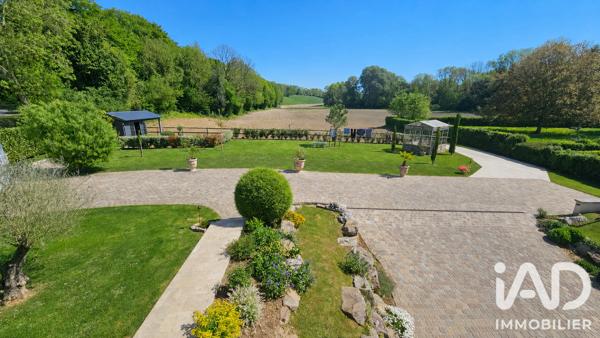 Maison à vendre 8 pièces 261 m² Le Vaumain