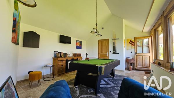 Maison à vendre 8 pièces 261 m² Le Vaumain