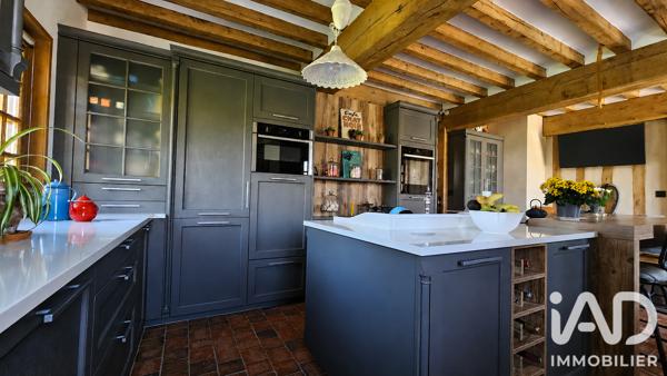 Maison à vendre 8 pièces 261 m² Le Vaumain