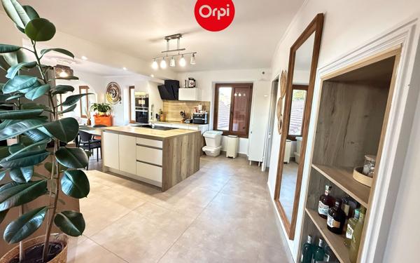 Appartement à vendre    5 pièces • 118 m2 Coublevie