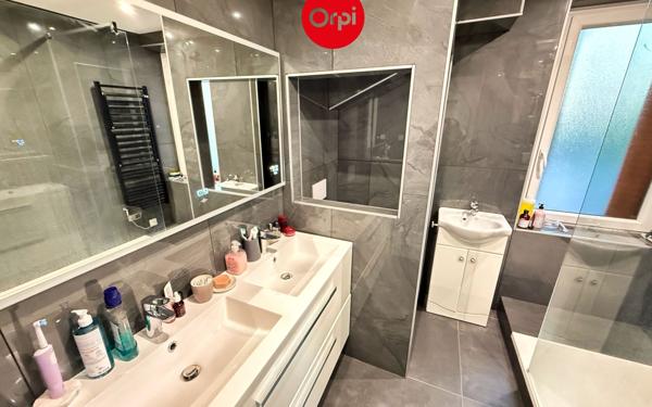 Appartement à vendre    5 pièces • 118 m2 Coublevie