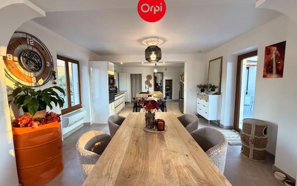 Appartement à vendre    5 pièces • 118 m2 Coublevie