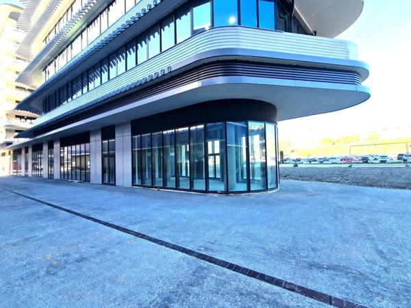 Dpt 06, à louer, Local commercial 50 m², Nice St Isidore, Zone commerciale IKEA-NICE VALLEY