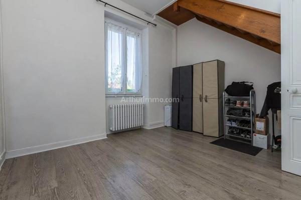 Vente Maison 7 pièces 180 m2 à Saint-Genix-les-Villages