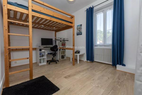 Vente Maison 7 pièces 180 m2 à Saint-Genix-les-Villages