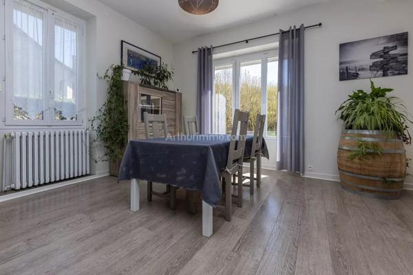 Vente Maison 7 pièces 180 m2 à Saint-Genix-les-Villages