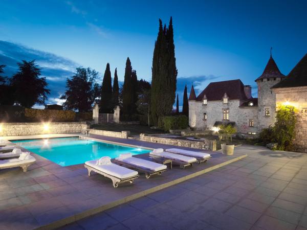 Vente Château Agen 12 Pièces 1000 m²