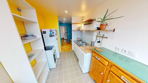Appartement Ivry Sur Seine 2 pièces de 50m2 avec loggia