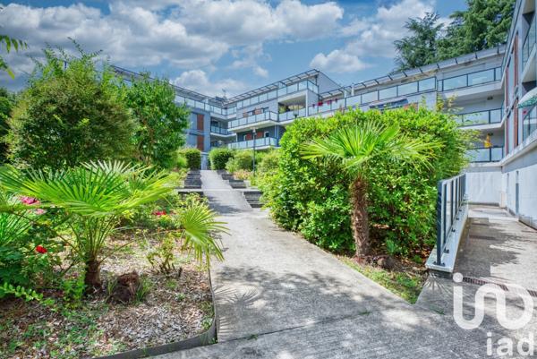 Appartement 2 pièces de 42 m² à Cenon (33150)