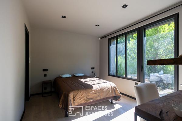 Villa d’architecte confidentielle au coeur du Cabellou