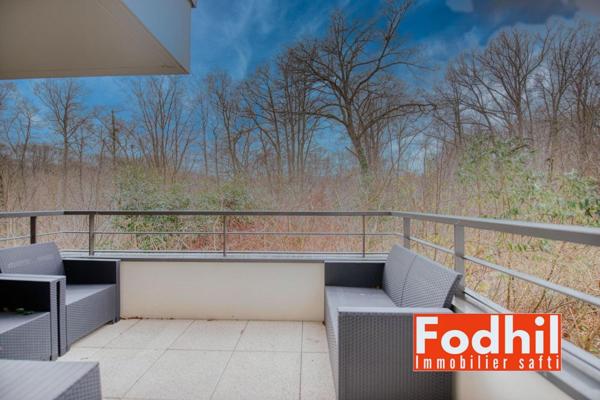 Appartement 2 pièces de 66 m² avec cave et parking.