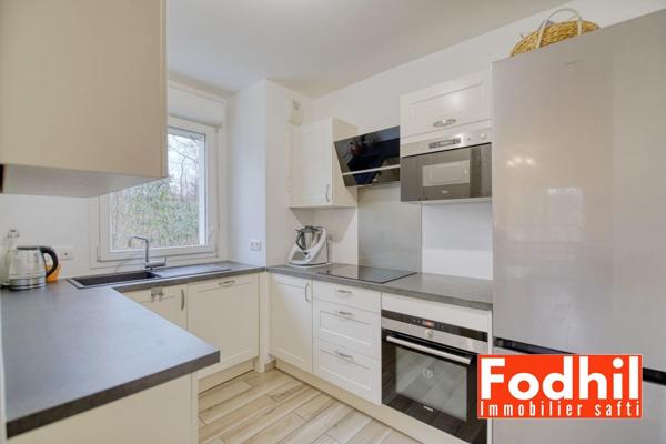 Appartement 2 pièces de 66 m² avec cave et parking.