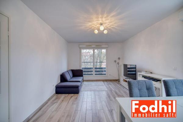 Appartement 2 pièces de 66 m² avec cave et parking.