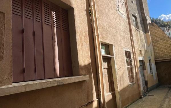 Vente Maison de village avec terrasse toiture à rénover Saint-pons-de-thomieres   