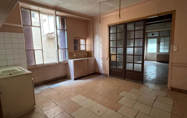 Vente Maison de village avec terrasse toiture à rénover Saint-pons-de-thomieres   