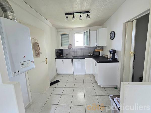 Location
                Appartement59,07 m² - 3 Pièces -
                    TOURS (37200)