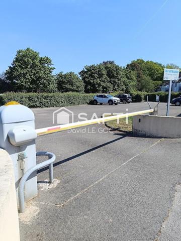 Concarneau plages à 200 m, chambre séparée, place de parking, jardin privatif
