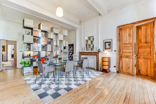 RARE ! Lectoure – Hôtel particulier du XVIIe siècle avec jardin et piscine