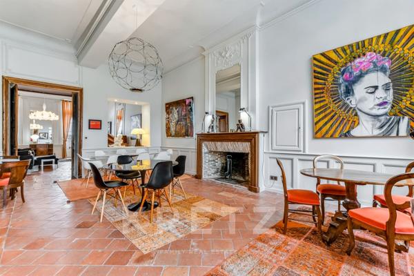 RARE ! Lectoure – Hôtel particulier du XVIIe siècle avec jardin et piscine