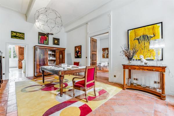 RARE ! Lectoure – Hôtel particulier du XVIIe siècle avec jardin et piscine