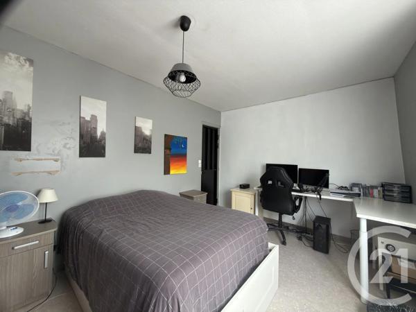 Maison à vendre  4 pièces - 105 m 2   HELLEMMES LILLE  - 59