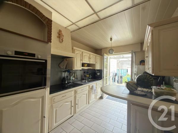 Maison à vendre  4 pièces - 105 m 2   HELLEMMES LILLE  - 59