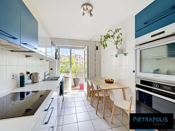 Avenue Félix Faure-Ecole JM Chavant- T4 de 107 m2- Balcons-Pas de vis à vis