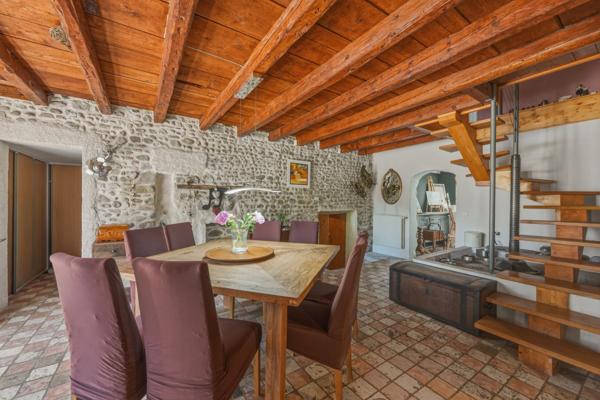 Vente Maison de luxe Veigy-Foncenex 8 Pièces 251 m²