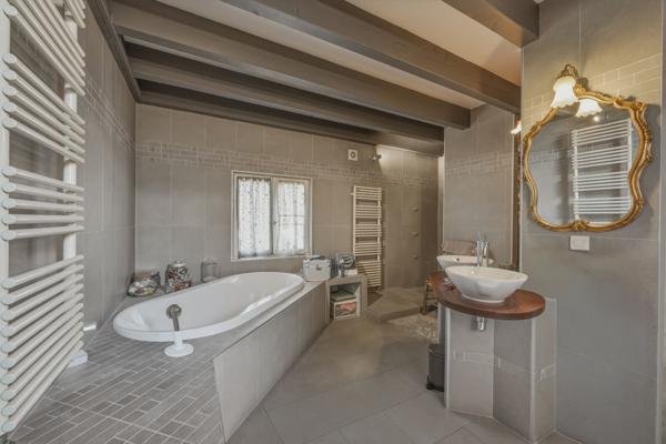 Vente Maison de luxe Veigy-Foncenex 8 Pièces 251 m²