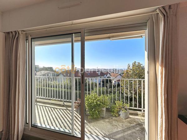 Vente
                Appartement112 m² - 5 Pièces -
                    BIARRITZ (64200)