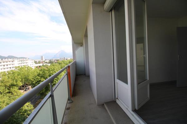 LE PONT-DE-CLAIX – T4 avec vue montagne - Traversant- Une qualité de vie aux portes de Grenoble